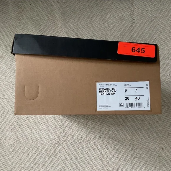 The North Face Women's Back-to-Berkeley IV Waterproof Boots - size 9 - Picture 8 of 9